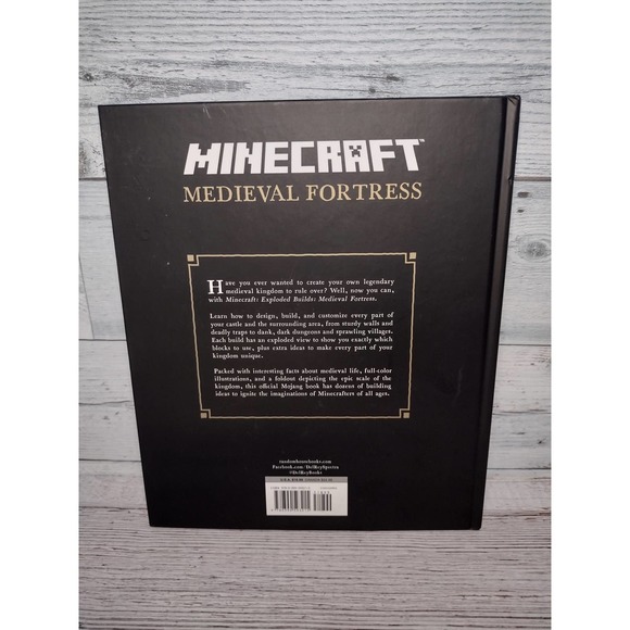 Mojang Minecraft Exploded Builds Medieval Fortress HardCover Guide Book! 1st Ed! - Picture 2 of 3